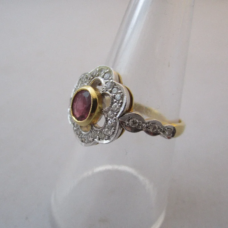 18K Gold Ruby And Diamond Floral Cluster Ring Vintage c1987