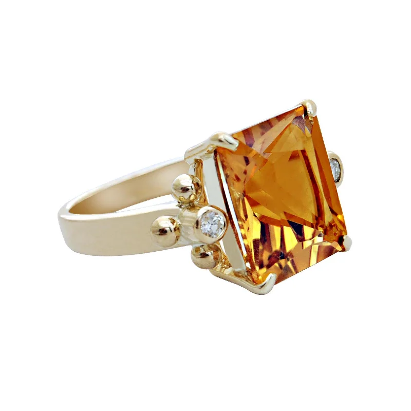 Ring-Citrine and Diamond