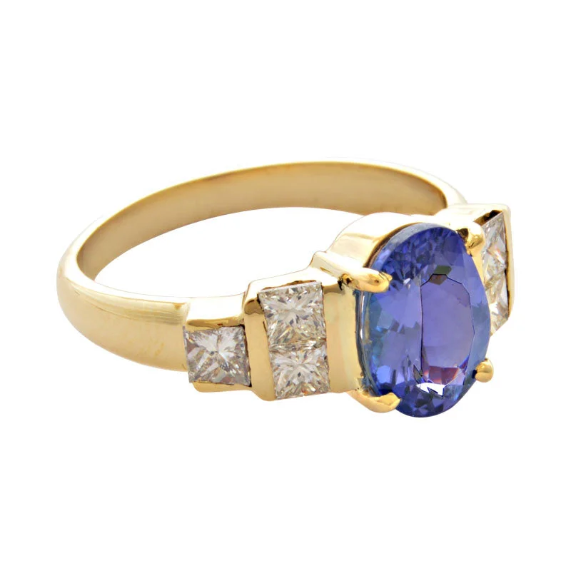 Ring-Tanzanite and Diamond