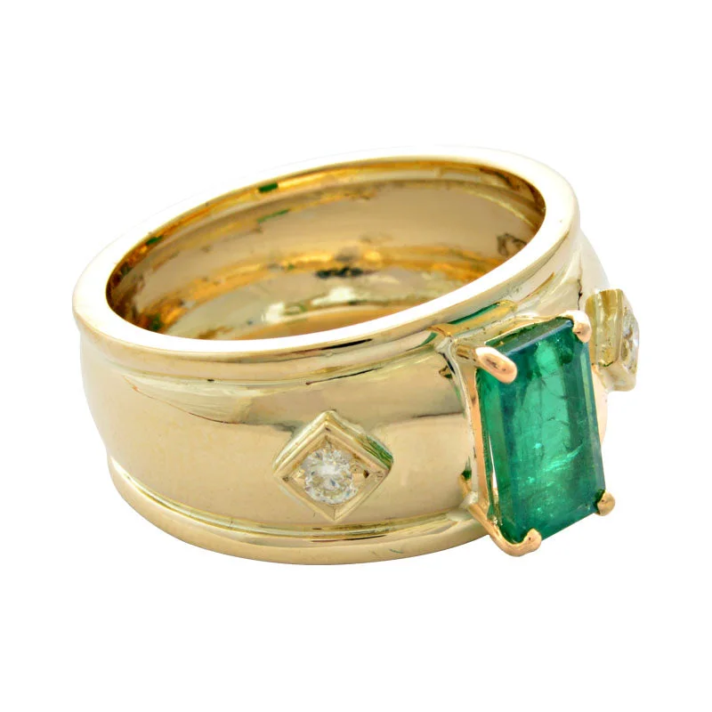 Ring-Emerald and Diamond