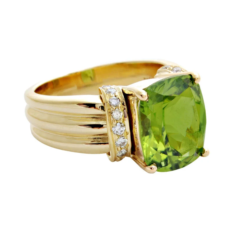 Ring-Peridot and Diamond