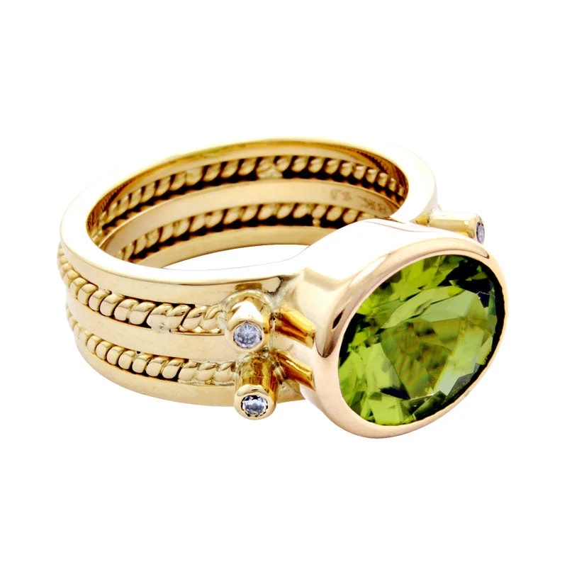 Ring-Peridot and Diamond